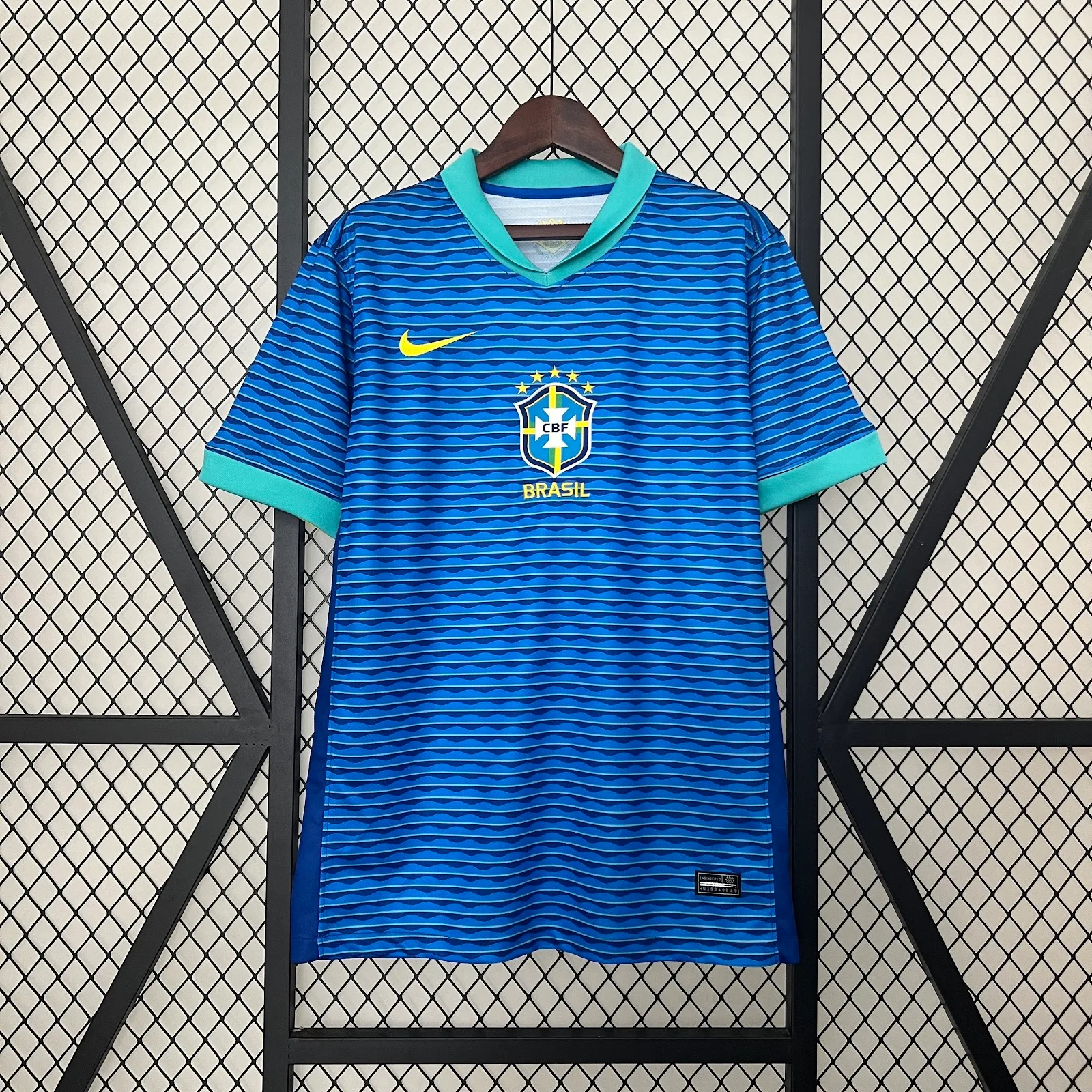 Camiseta Brasil – Visitante – 2024-25