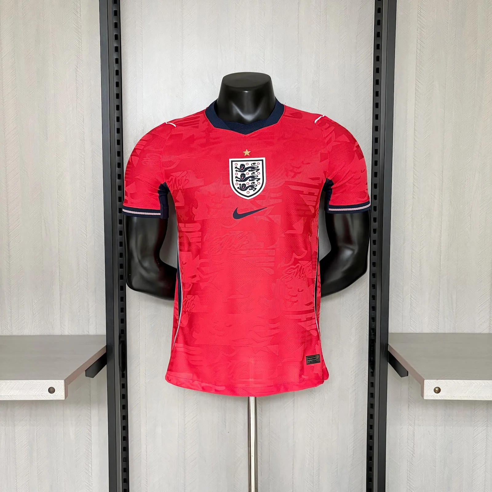 Camiseta Inglaterra – Visitante versión jugador – 2026