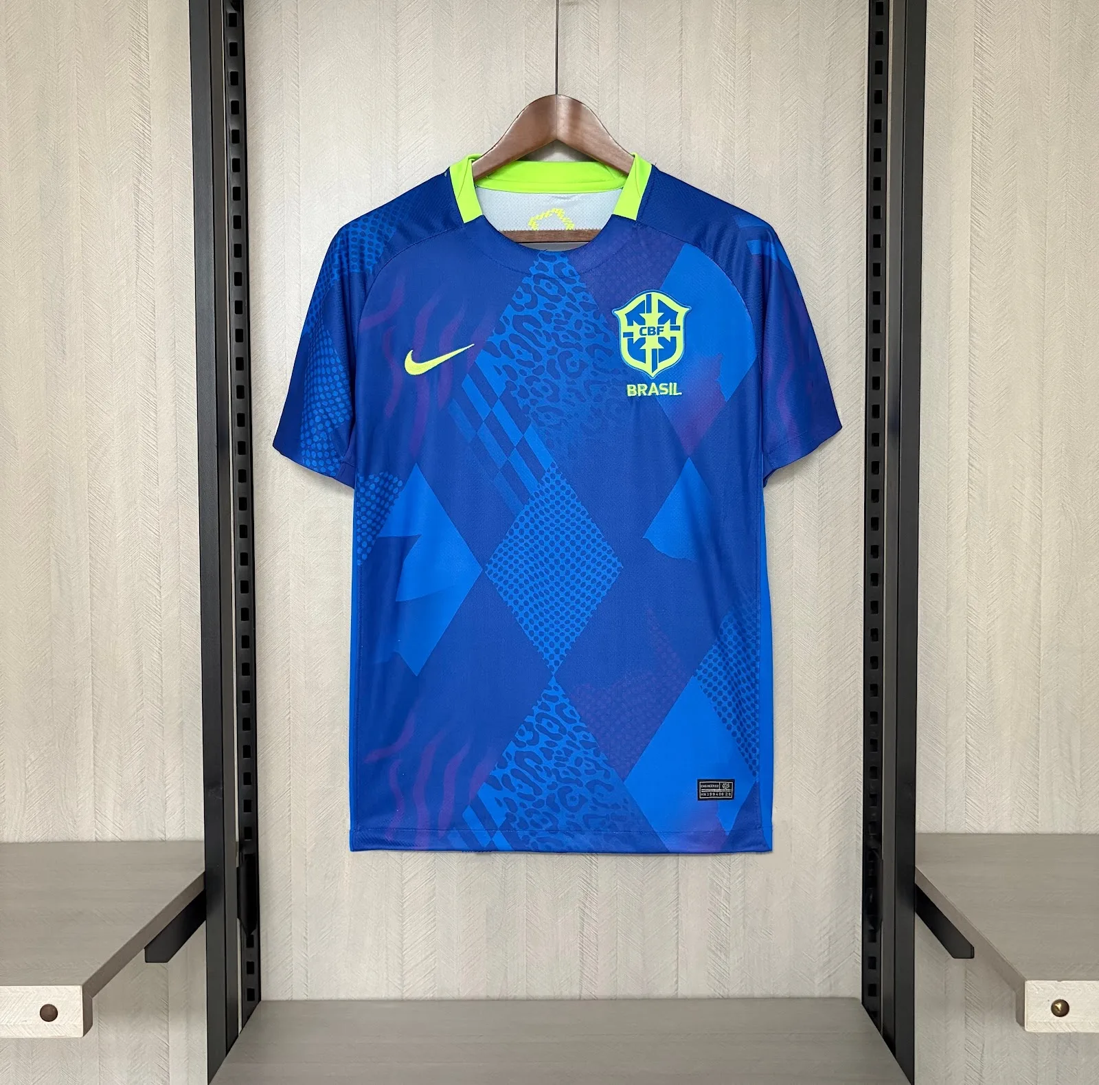 Camiseta Brasil – Visitante – 2025-26