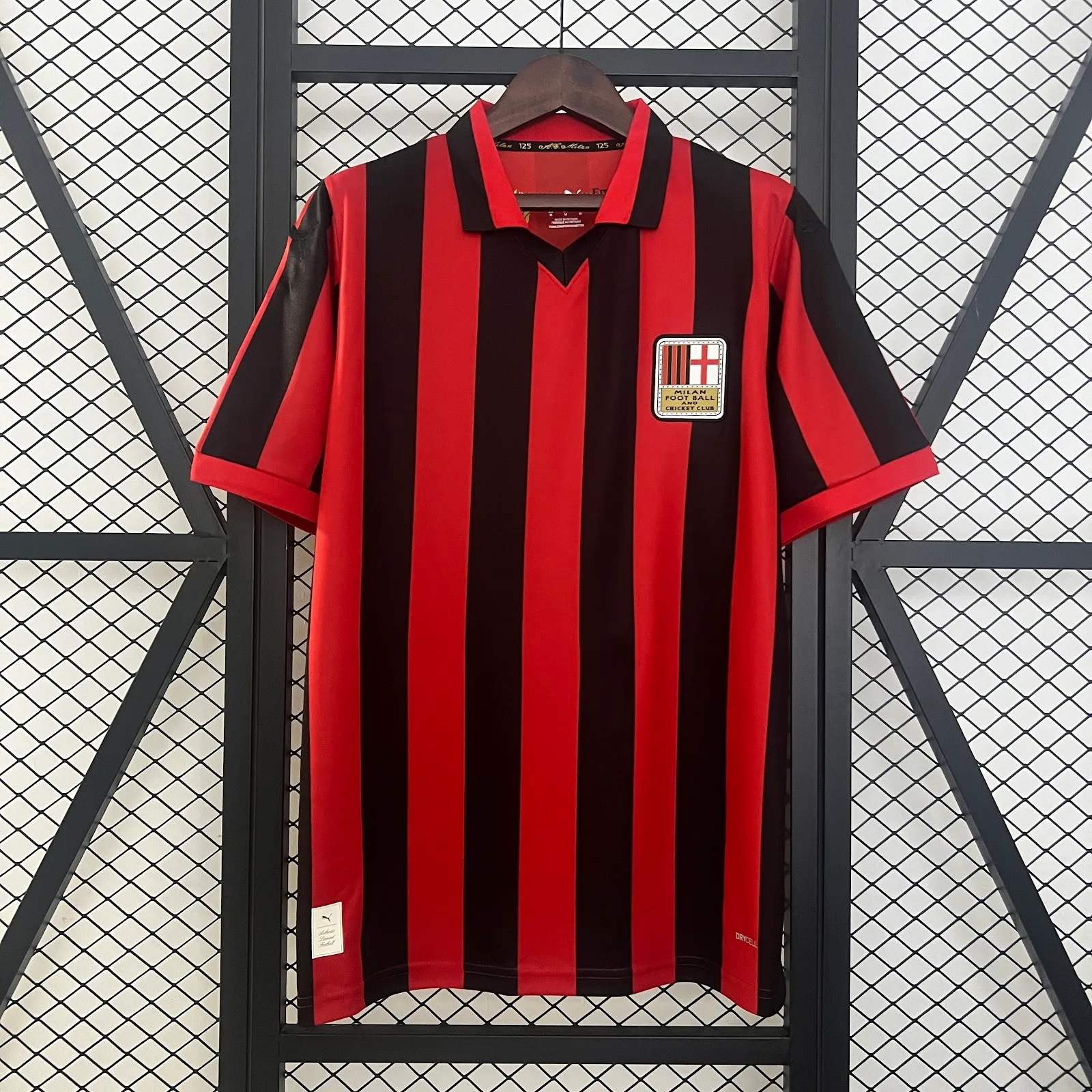 Camiseta AC Milan – Edición especial Retro 125 aniversario